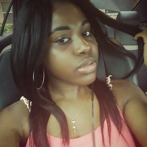 Meet your Posher, Anne francisca